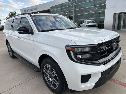 New 2025 Ford Expedition Max Active image 1