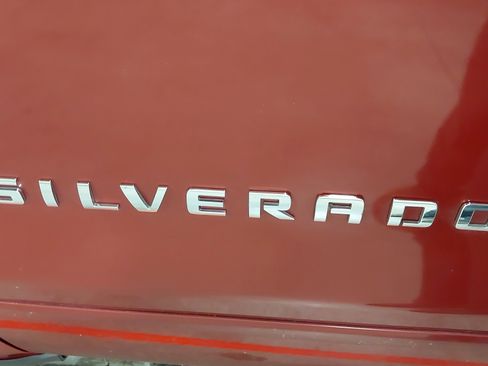 Used 2018 Chevrolet Silverado 1500 LT w/ All Star Edition image 32