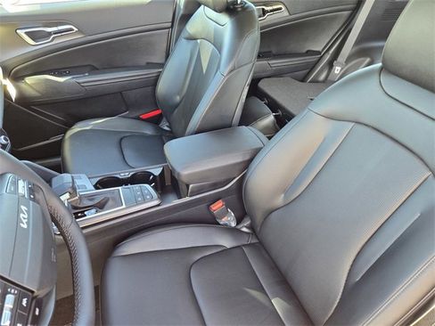 New 2026 Kia Sportage EX image 21