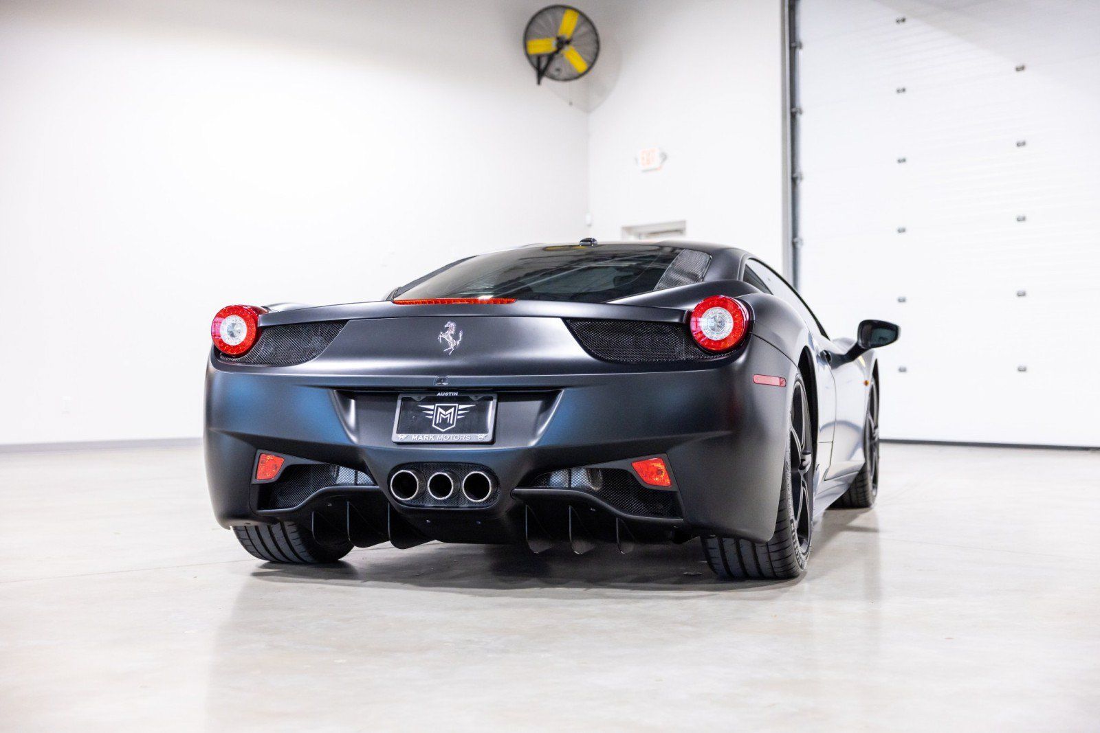 Used 2011 Ferrari 458 Italia Coupe RWD image 4