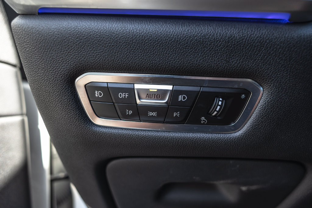 Used 2022 BMW X7 M50i AWD/4WD image 22