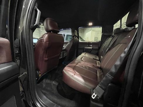 Used 2015 Ford F150 Platinum w/ Equipment Group 701A Luxury image 22