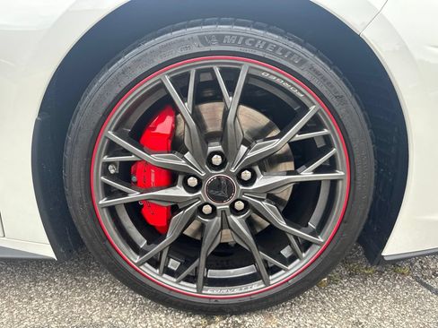 Used 2023 Chevrolet Corvette Stingray Premium Conv w/ Z51 Performance Package RWD image 18