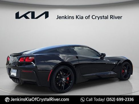 Used 2019 Chevrolet Corvette Stingray Coupe w/ 1LT RWD image 5