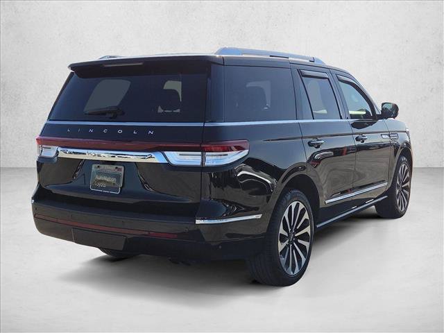 Used 2022 Lincoln Navigator Reserve AWD/4WD image 5