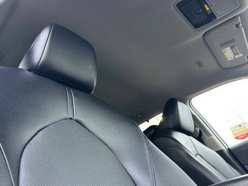 Used 2025 Toyota Grand Highlander AWD image 18