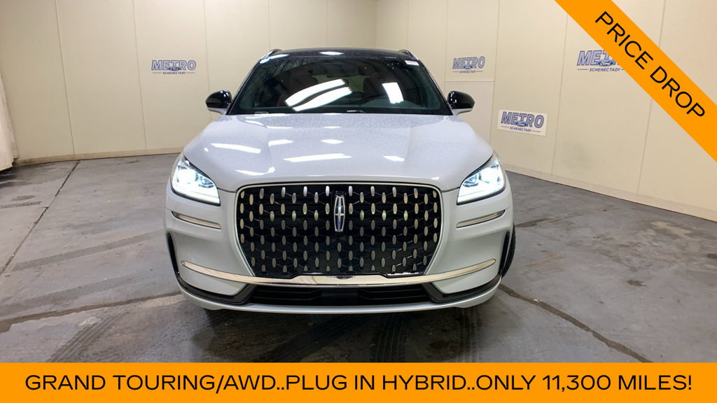 Used 2025 Lincoln Corsair Grand Touring w/ Towing Package AWD/4WD image 45