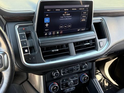 Used 2021 Chevrolet Suburban LS RWD image 26