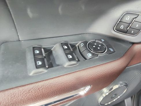 Used 2024 Ford Expedition Limited RWD image 40