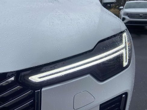 New 2026 Volvo XC90 B6 Ultra w/ Protection Package image 5