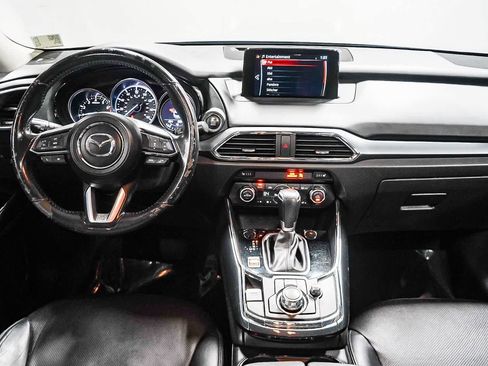 Used 2018 MAZDA CX-9 Touring w/ Touring Premium Package FWD image 12