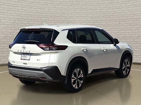 Used 2023 Nissan Rogue SV FWD image 5