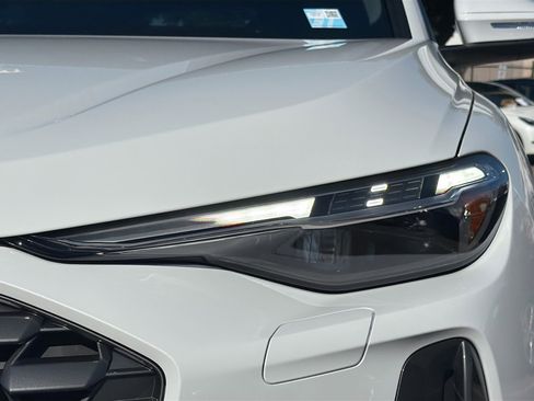 New 2025 Audi Q5 Premium Plus image 9