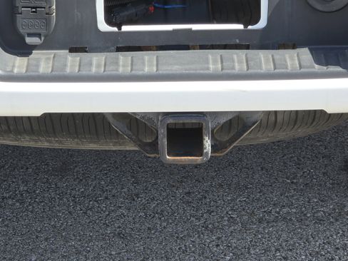 Used 2017 GMC Canyon Denali image 6