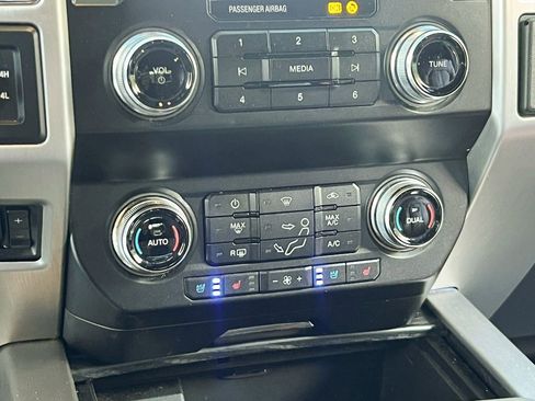 Used 2019 Ford F250 Platinum w/ Platinum Ultimate Package image 30