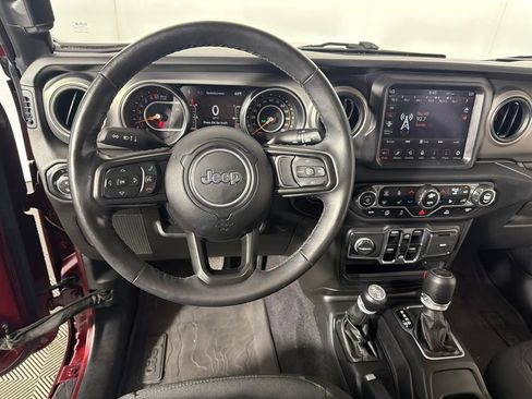 Used 2021 Jeep Gladiator Sport AWD/4WD image 13