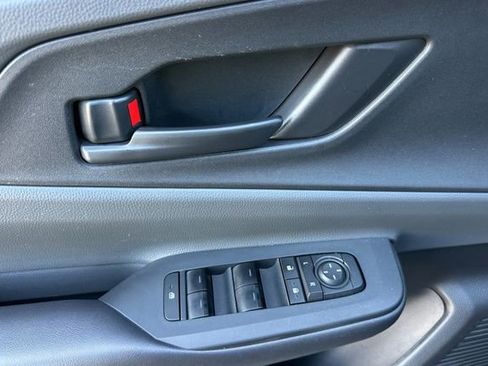 Used 2024 Toyota Prius LE image 14