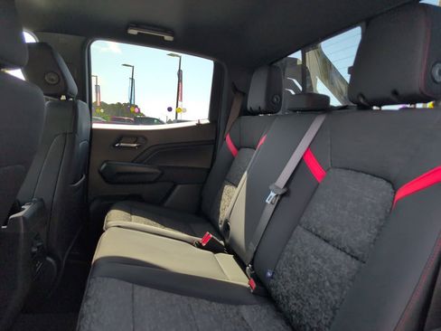 New 2026 Chevrolet Colorado Z71 w/ Midnight Edition image 31