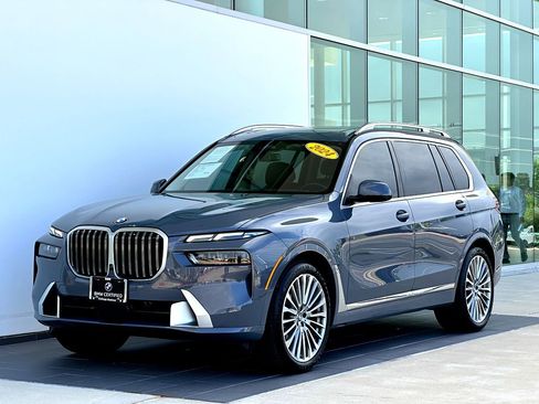 Certified 2024 BMW X7 xDrive40i w/ Climate Comfort Package AWD/4WD image 9