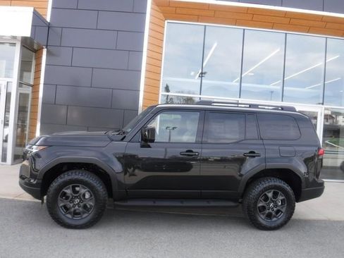 Used 2026 Lexus GX 550 image 2