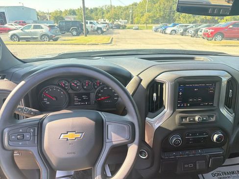 Used 2025 Chevrolet Silverado 1500 Custom w/ Turbomax Blackout Package AWD/4WD image 16
