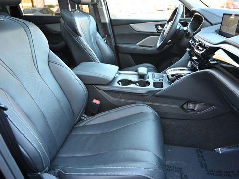 Used 2023 Acura MDX SH-AWD w/ Technology Package image 24