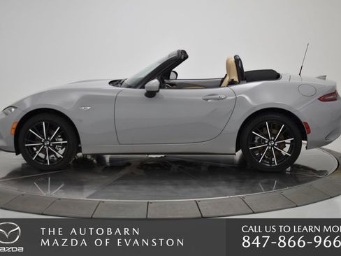 Used 2025 MAZDA MX-5 Miata Grand Touring w/ Weather Package image 17