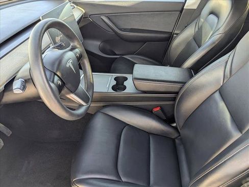 Used 2021 Tesla Model Y Long Range image 15