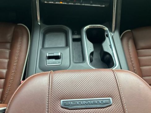 Used 2026 GMC Sierra 2500 Denali Ultimate AWD/4WD image 6