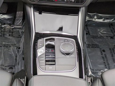 Used 2024 BMW 330e image 18