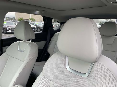 Certified 2025 Hyundai Tucson Limited image 23