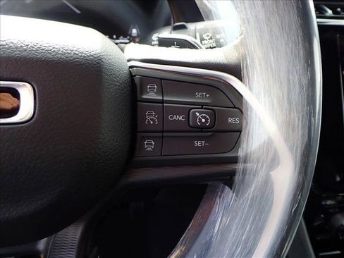 New 2025 Jeep Grand Cherokee Laredo X w/ Luxury Tech Group I image 16