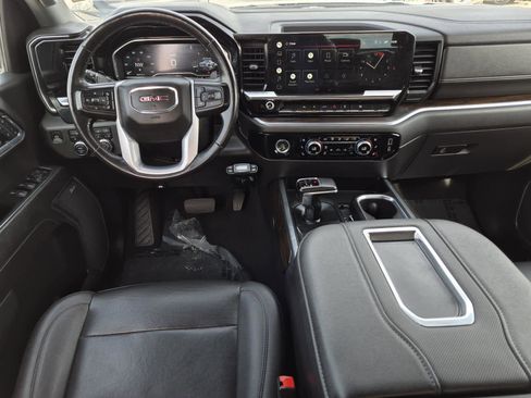 Certified 2022 GMC Sierra 1500 SLT w/ SLT Convenience Package image 16
