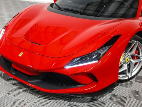 Used 2020 Ferrari F8 Tributo RWD image 13