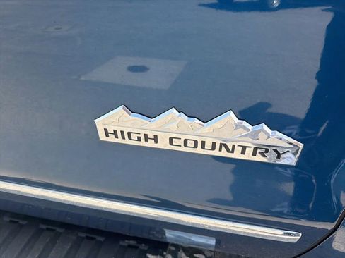 Used 2017 Chevrolet Silverado 1500 High Country AWD/4WD image 3