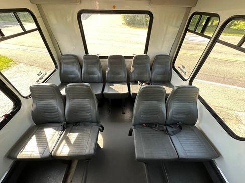 Used 2013 Ford E-450 and Econoline 450 Super Duty w/ Shuttle Bus Prep Pkg RWD image 23
