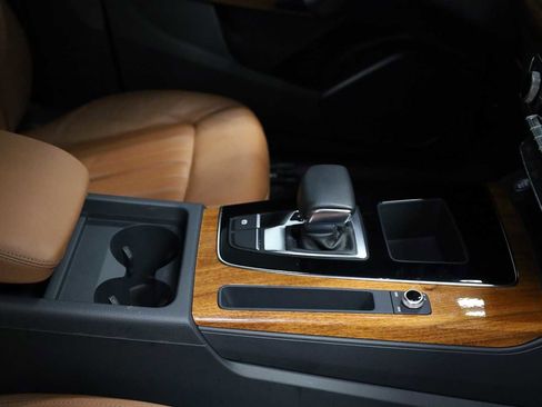 Used 2023 Audi Q5 2.0T Premium w/ Convenience Package image 20