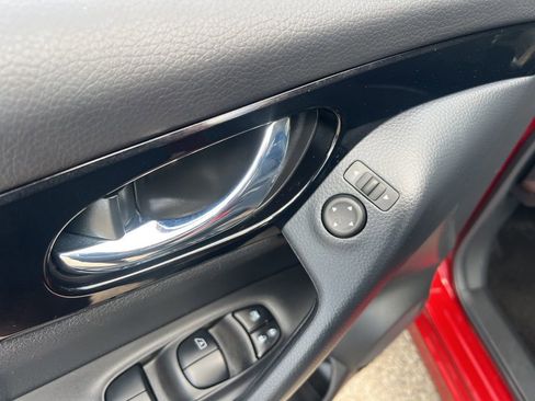 Certified 2021 Nissan Rogue Sport SV image 51