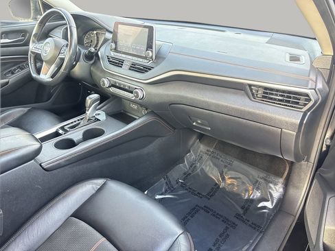Used 2021 Nissan Altima 2.5 SR image 11