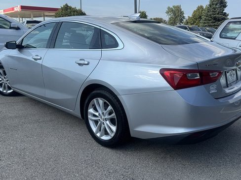 Used 2017 Chevrolet Malibu LT FWD image 6