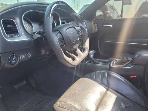 Used 2017 Dodge Charger SRT w/ Harman/Kardon Audio Group image 19