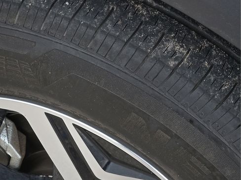 Used 2025 Kia Sportage LX FWD image 18