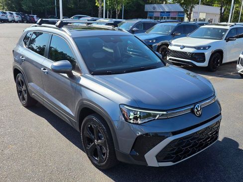 Certified 2025 Volkswagen Taos SEL w/ Black Wheel Plus Package AWD/4WD image 6