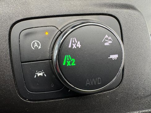 Used 2023 Chevrolet Traverse Premier w/ LPO, Floor Liner Package image 30