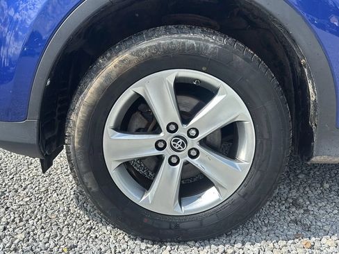 Used 2015 Toyota RAV4 XLE AWD/4WD image 12