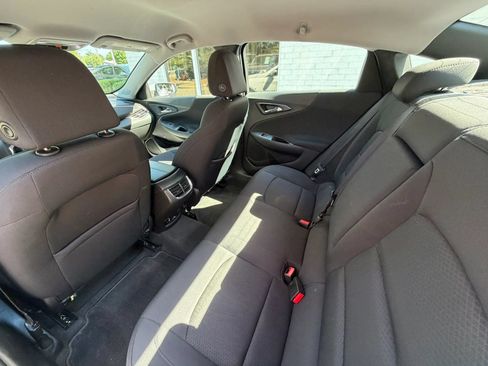Used 2016 Chevrolet Malibu LT FWD image 17