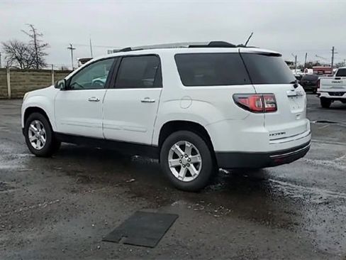 Used 2016 GMC Acadia SLE image 6