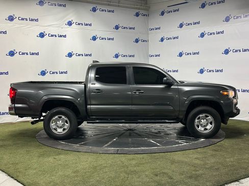 Used 2021 Toyota Tacoma SR5 image 3