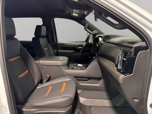 Used 2025 GMC Sierra 3500 AT4 image 19