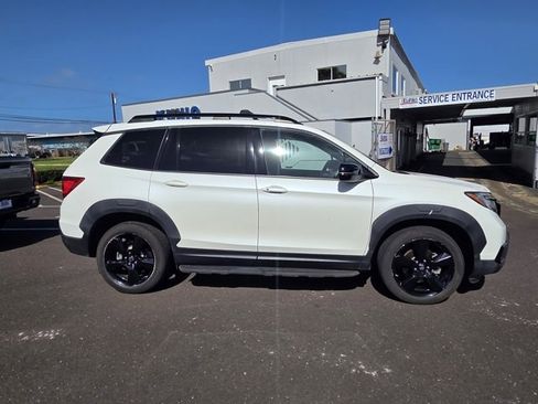 Used 2019 Honda Passport Elite image 2